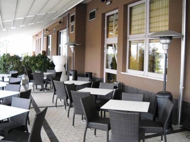 Eq Hotel Travagliato Eksteriør billede
